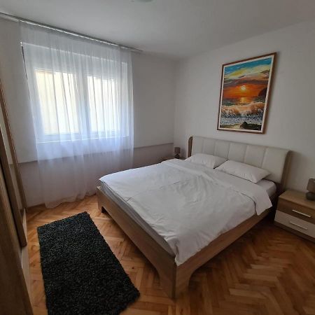 Art Apartment ポドゴリツァ エクステリア 写真